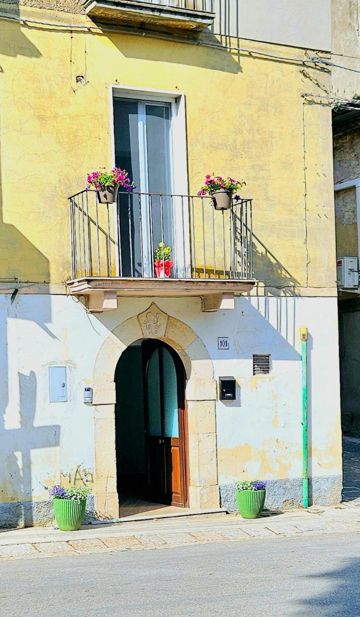 Porta Venosina Luxury House - Wifi E Netflix Gratis Apartment Melfi Room photo